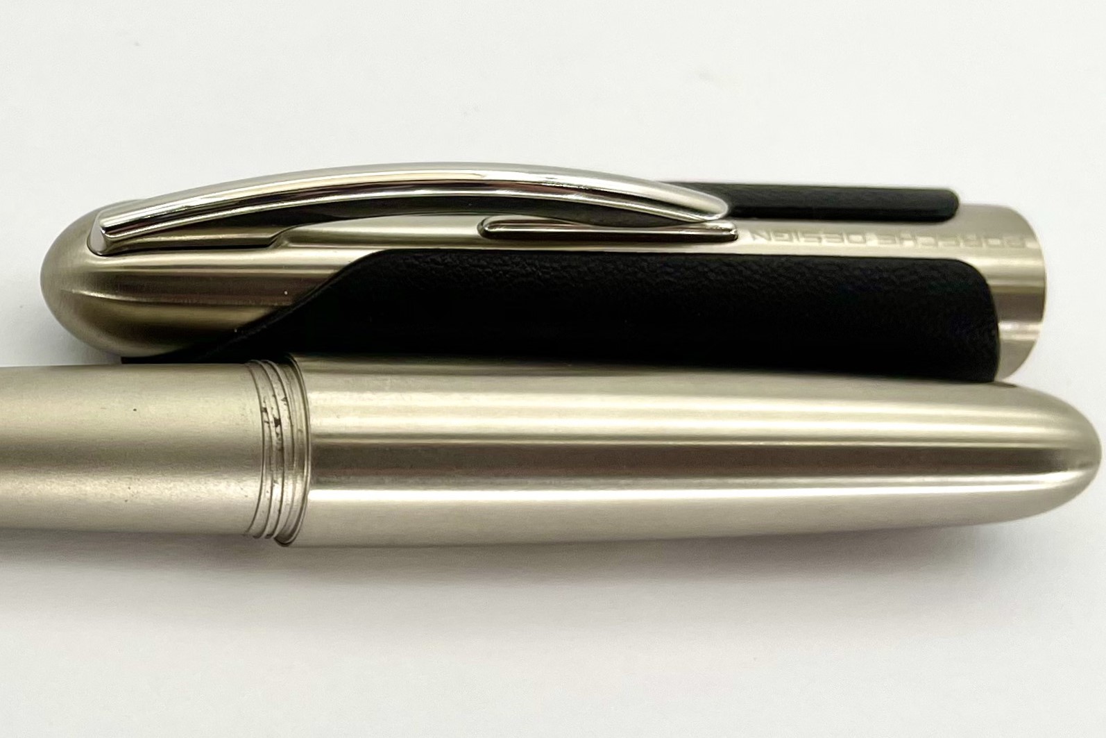 PorscheDesignP3150LeatherBlackFountainPen_K